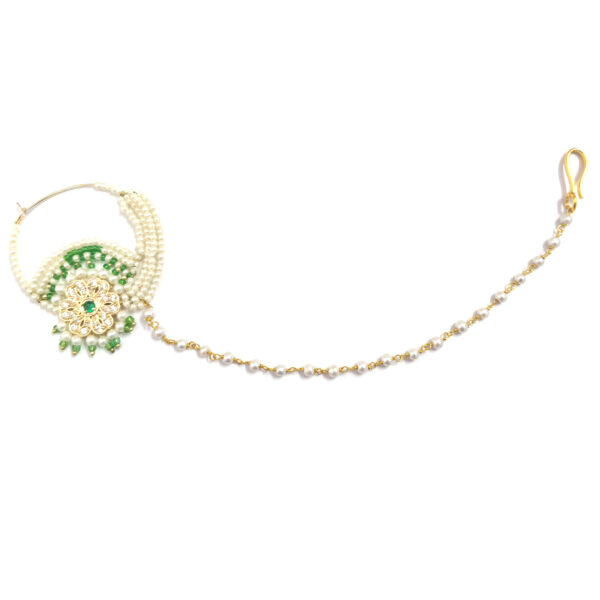 white-green-pearls-nath-181213