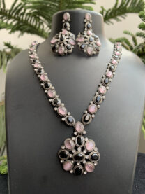 black-polish-pink-black-stone-necklace-set-2-scaled