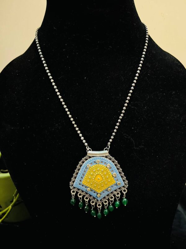 Hand-Painted-brass-pendant (1)