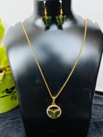 green-butterfly-brass-pendant