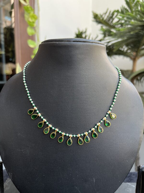 Indian-mores-green-beads-stone-neckpiece-2-scaled