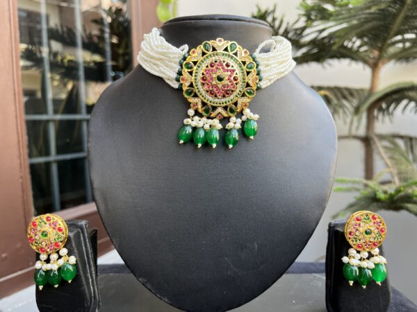 Indian-mores-jadau-chid-moti-multi-color-necklace-set (1) Indian-mores-jadau-chid-moti-multi-color-necklace-set-2-scaled