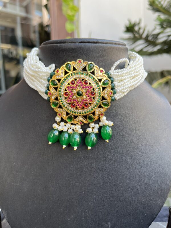 Indian-mores-jadau-chid-moti-multi-color-necklace-set (3) Indian-mores-jadau-chid-moti-multi-color-necklace-set (3)