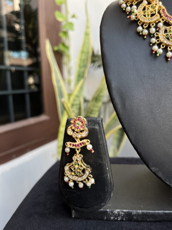 Indian-mores-jadau-half-moon-pink-white-drop-neckalce-set (2) Indian-mores-jadau-half-moon-pink-white-drop-neckalce-set (2)
