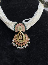 Indian-mores-jadau-red-color-drop-pendant-chid-moti-necklace-set (2)