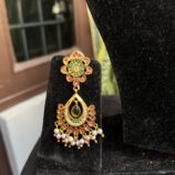 Indian-mores-jadau-red-color-drop-pendant-chid-moti-necklace-set (3)