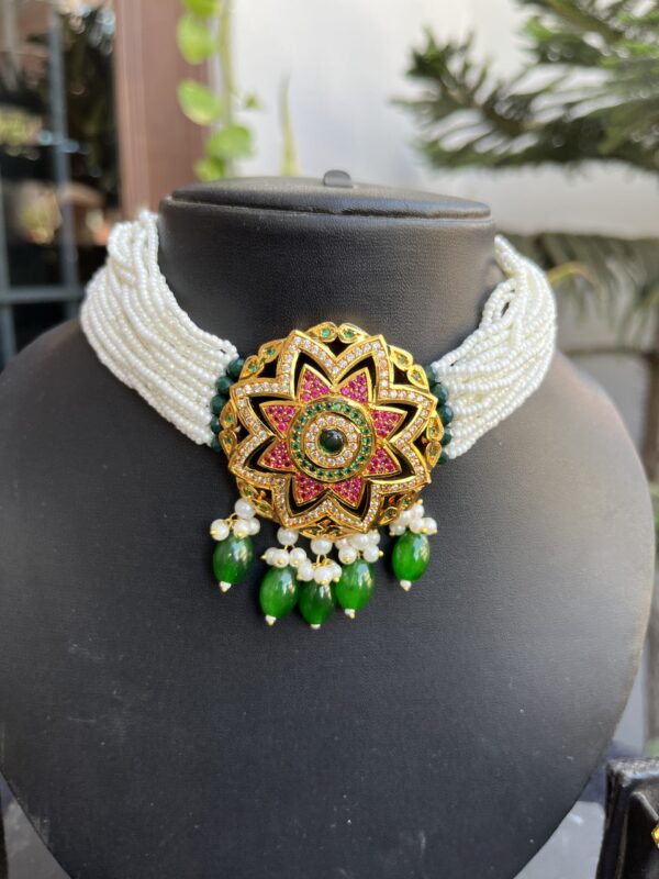 Indian-mores-jadau-round-flower-chid-moti-multi-color-necklace-set (3)