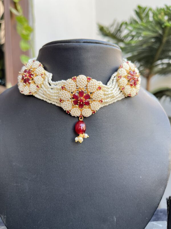 Indian-mores-rajasthani-chidmoti-3-red-flower-choker-set (3)
