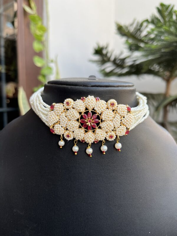 Indian-mores-rajasthani-chidmoti-heavy-design-choker-set (3) Indian-mores-rajasthani-chidmoti-heavy-design-choker-set (3)