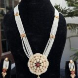 Indian-mores-rajasthani-chidmoti-large-round-long-pendant-set-2-scaled