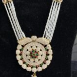 Indian-mores-rajasthani-chidmoti-leaf-round-flower-pendant-set (3)